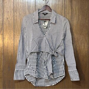 Express Gingham Wrap Top Womens XS NWT Black White Check
Blouse